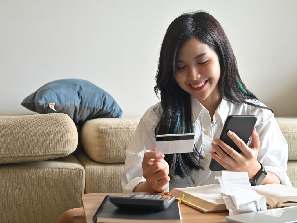 How Many Credit Cards Do You Really Need? Coupon Chief